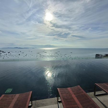 Bed and Breakfast Centric Sea Pattaya Esterno foto